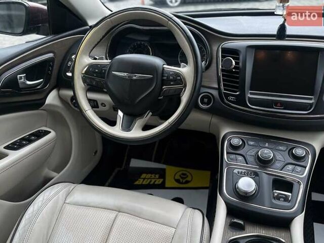 Червоний Крайслер 200, об'ємом двигуна 3.61 л та пробігом 208 тис. км за 13200 $, фото 18 на Automoto.ua