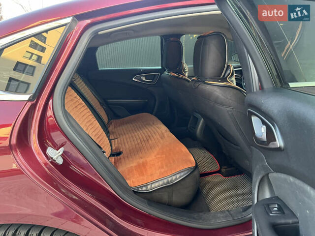 Червоний Крайслер 200, об'ємом двигуна 2.36 л та пробігом 185 тис. км за 10950 $, фото 64 на Automoto.ua