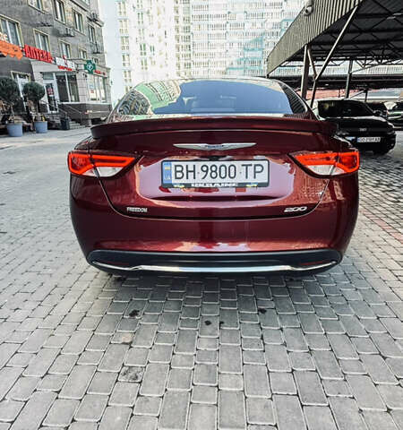 Червоний Крайслер 200, об'ємом двигуна 2.4 л та пробігом 117 тис. км за 9900 $, фото 4 на Automoto.ua