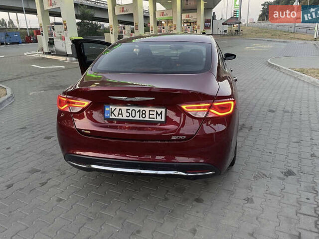 Червоний Крайслер 200, об'ємом двигуна 2.4 л та пробігом 170 тис. км за 10750 $, фото 4 на Automoto.ua