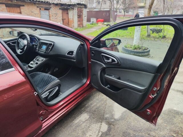 Червоний Крайслер 200, об'ємом двигуна 2.4 л та пробігом 247 тис. км за 10500 $, фото 8 на Automoto.ua