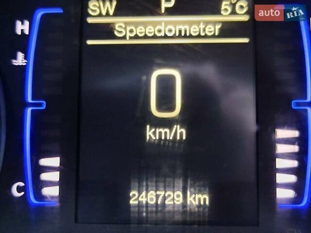 Червоний Крайслер 200, об'ємом двигуна 2.36 л та пробігом 247 тис. км за 10500 $, фото 12 на Automoto.ua