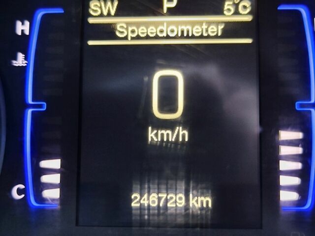 Червоний Крайслер 200, об'ємом двигуна 2.4 л та пробігом 247 тис. км за 10500 $, фото 11 на Automoto.ua