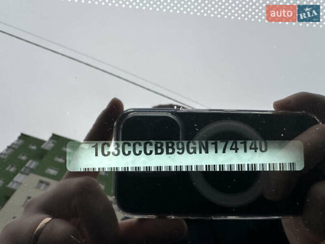 Красный Крайслер 200, объемом двигателя 2.36 л и пробегом 197 тыс. км за 9500 $, фото 28 на Automoto.ua