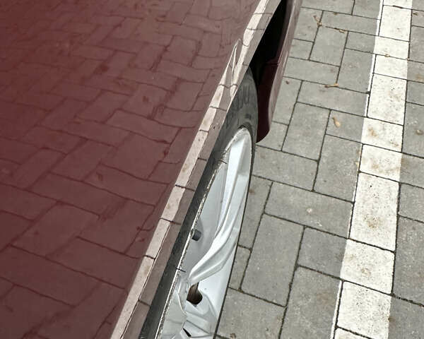 Красный Крайслер 200, объемом двигателя 2.36 л и пробегом 197 тыс. км за 9500 $, фото 23 на Automoto.ua