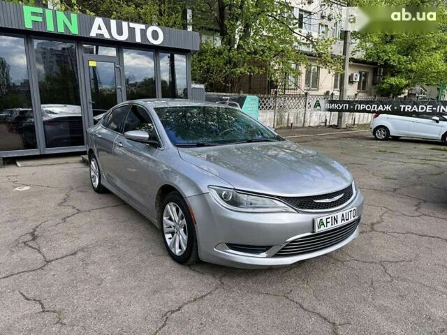 Крайслер 200, объемом двигателя 0 л и пробегом 210 тыс. км за 9500 $, фото 2 на Automoto.ua