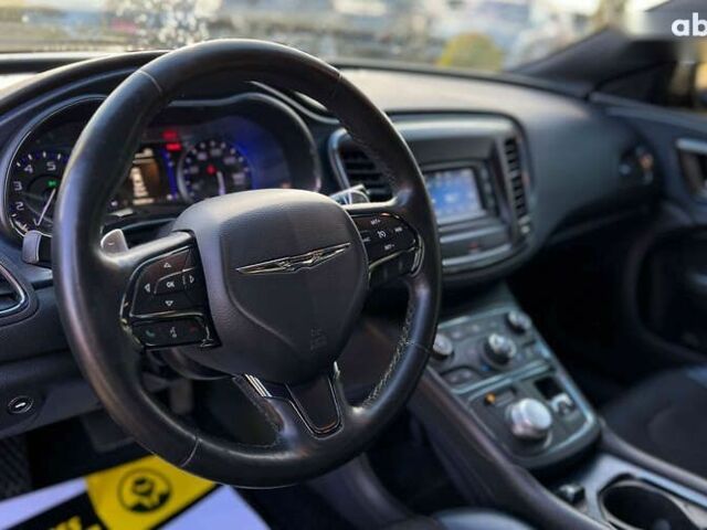 Крайслер 200, объемом двигателя 2.4 л и пробегом 182 тыс. км за 10600 $, фото 16 на Automoto.ua