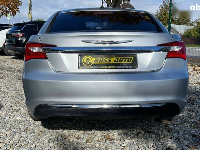 Крайслер 200, об'ємом двигуна 2.4 л та пробігом 145 тис. км за 6999 $, фото 4 на Automoto.ua