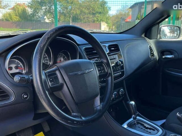 Крайслер 200, об'ємом двигуна 2.4 л та пробігом 145 тис. км за 6999 $, фото 6 на Automoto.ua
