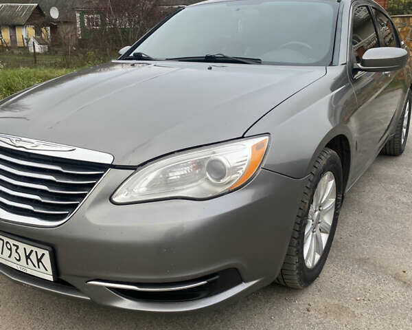 Крайслер 200, объемом двигателя 2.4 л и пробегом 187 тыс. км за 7299 $, фото 3 на Automoto.ua