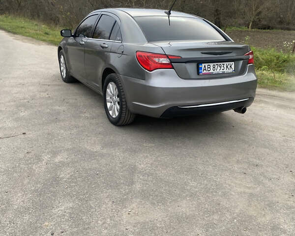 Крайслер 200, объемом двигателя 2.4 л и пробегом 187 тыс. км за 7299 $, фото 10 на Automoto.ua