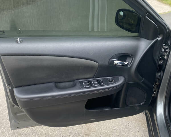 Крайслер 200, объемом двигателя 2.4 л и пробегом 187 тыс. км за 7299 $, фото 15 на Automoto.ua