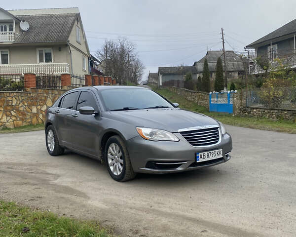 Крайслер 200, объемом двигателя 2.4 л и пробегом 187 тыс. км за 7299 $, фото 1 на Automoto.ua