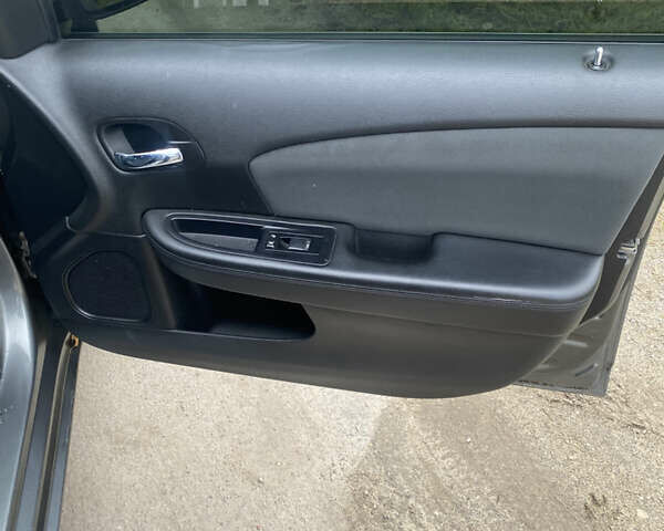 Крайслер 200, объемом двигателя 2.4 л и пробегом 187 тыс. км за 7299 $, фото 18 на Automoto.ua