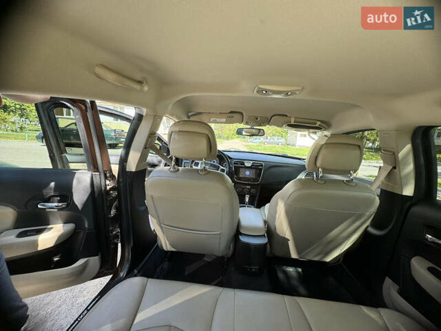 Крайслер 200, объемом двигателя 3.6 л и пробегом 135 тыс. км за 9000 $, фото 9 на Automoto.ua