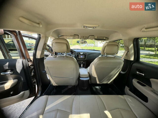 Крайслер 200, объемом двигателя 3.6 л и пробегом 135 тыс. км за 9000 $, фото 8 на Automoto.ua