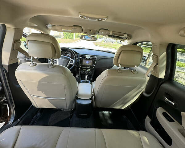 Крайслер 200, объемом двигателя 3.6 л и пробегом 135 тыс. км за 9000 $, фото 10 на Automoto.ua