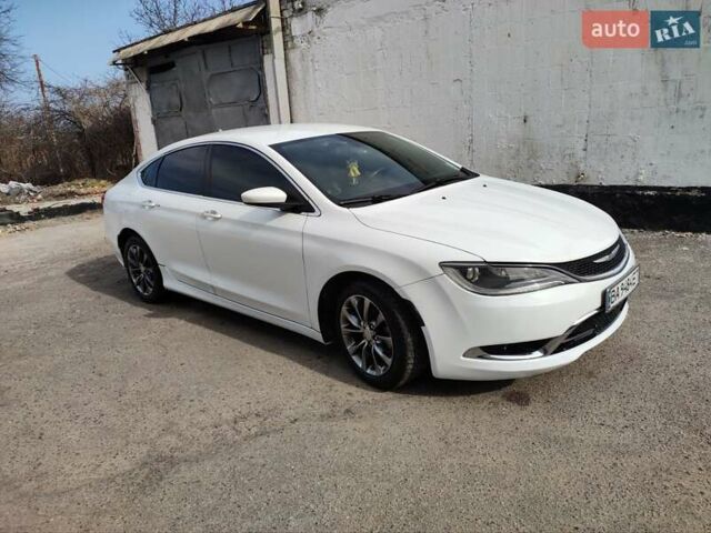 Крайслер 200, объемом двигателя 2.36 л и пробегом 137 тыс. км за 11000 $, фото 1 на Automoto.ua