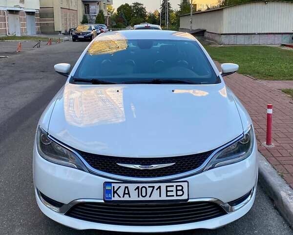 Крайслер 200, объемом двигателя 3.6 л и пробегом 153 тыс. км за 14000 $, фото 6 на Automoto.ua