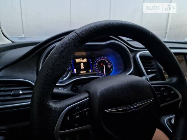 Крайслер 200, об'ємом двигуна 2.4 л та пробігом 164 тис. км за 8500 $, фото 28 на Automoto.ua