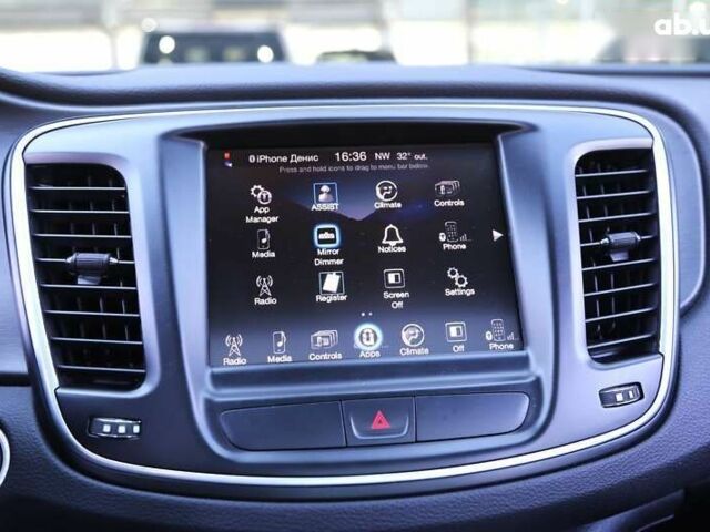Крайслер 200, объемом двигателя 2.4 л и пробегом 108 тыс. км за 10300 $, фото 17 на Automoto.ua