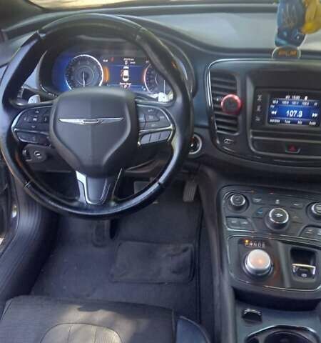 Крайслер 200, объемом двигателя 2.36 л и пробегом 251 тыс. км за 9999 $, фото 20 на Automoto.ua