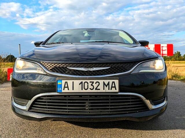 Крайслер 200, об'ємом двигуна 2.4 л та пробігом 288 тис. км за 8500 $, фото 4 на Automoto.ua