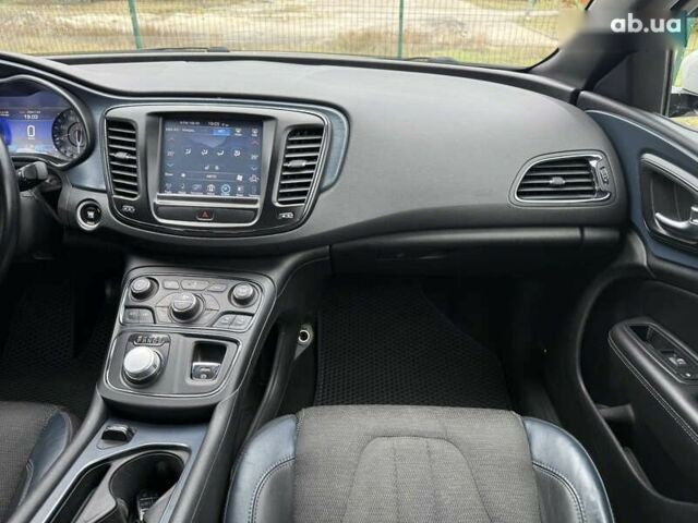 Крайслер 200, об'ємом двигуна 3.6 л та пробігом 204 тис. км за 9900 $, фото 24 на Automoto.ua