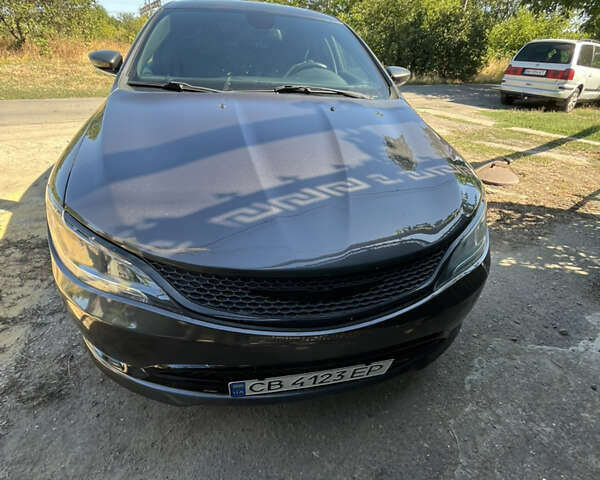 Крайслер 200, об'ємом двигуна 2.4 л та пробігом 341 тис. км за 10000 $, фото 12 на Automoto.ua