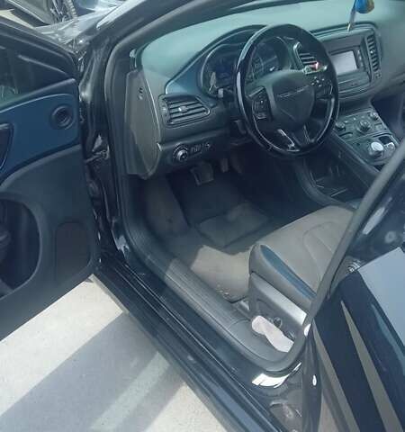 Крайслер 200, объемом двигателя 2.36 л и пробегом 251 тыс. км за 9999 $, фото 8 на Automoto.ua