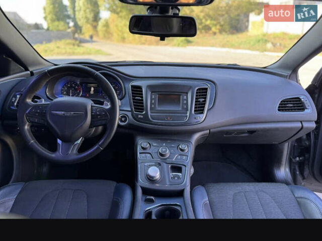 Крайслер 200, об'ємом двигуна 2.4 л та пробігом 341 тис. км за 10000 $, фото 2 на Automoto.ua