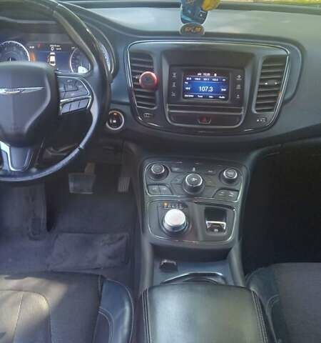 Крайслер 200, объемом двигателя 2.36 л и пробегом 251 тыс. км за 9999 $, фото 21 на Automoto.ua