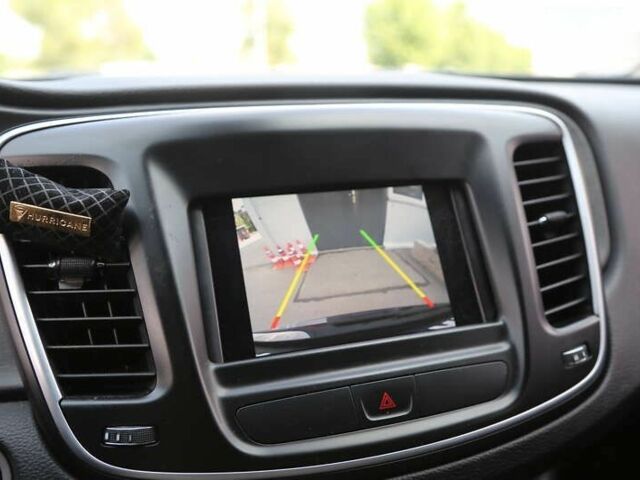 Крайслер 200, объемом двигателя 2.4 л и пробегом 117 тыс. км за 10400 $, фото 18 на Automoto.ua