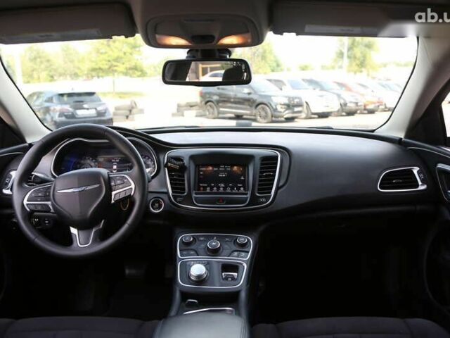 Крайслер 200, объемом двигателя 2.4 л и пробегом 117 тыс. км за 10400 $, фото 13 на Automoto.ua