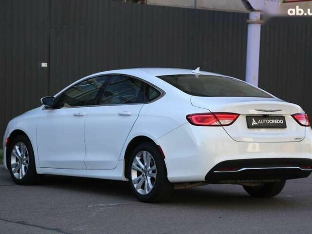 Крайслер 200, об'ємом двигуна 2.4 л та пробігом 108 тис. км за 9400 $, фото 4 на Automoto.ua