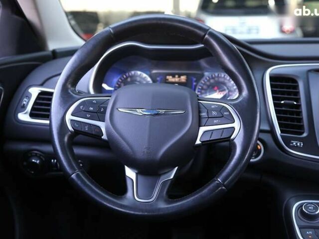 Крайслер 200, объемом двигателя 2.4 л и пробегом 108 тыс. км за 10300 $, фото 15 на Automoto.ua