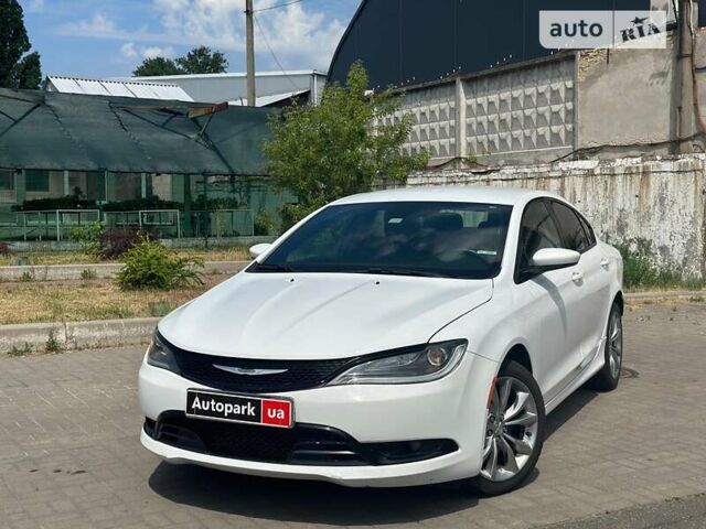 Крайслер 200, об'ємом двигуна 2.4 л та пробігом 145 тис. км за 10590 $, фото 1 на Automoto.ua