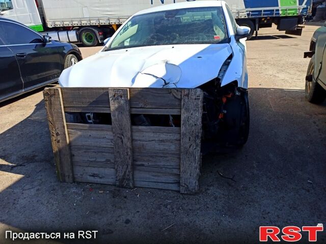Крайслер 200, об'ємом двигуна 2.4 л та пробігом 120 тис. км за 3500 $, фото 2 на Automoto.ua