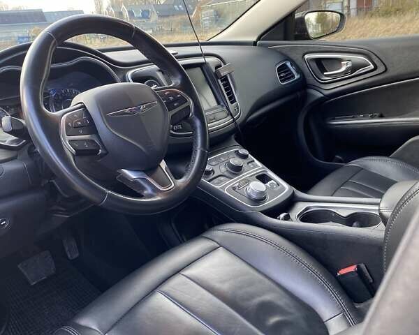 Крайслер 200, объемом двигателя 2.36 л и пробегом 73 тыс. км за 12022 $, фото 5 на Automoto.ua