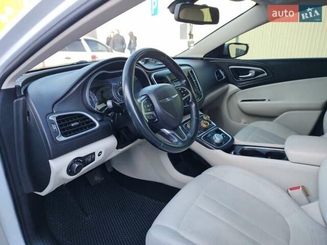 Крайслер 200, об'ємом двигуна 2.4 л та пробігом 117 тис. км за 10200 $, фото 5 на Automoto.ua