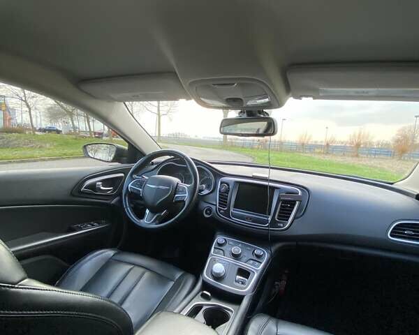 Крайслер 200, объемом двигателя 2.36 л и пробегом 73 тыс. км за 12022 $, фото 8 на Automoto.ua