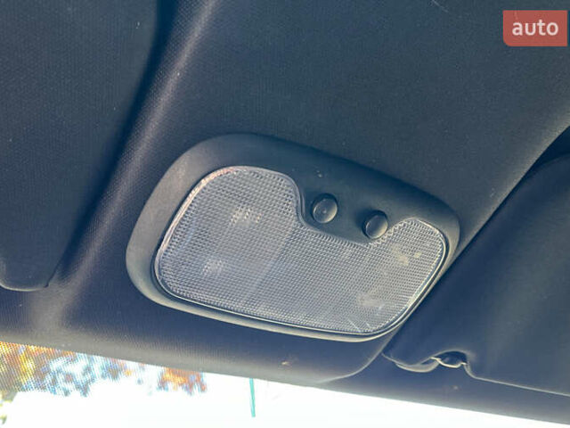 Сірий Крайслер 200, об'ємом двигуна 2.36 л та пробігом 145 тис. км за 6999 $, фото 17 на Automoto.ua