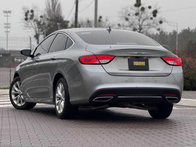 Сірий Крайслер 200, об'ємом двигуна 3.6 л та пробігом 184 тис. км за 12600 $, фото 5 на Automoto.ua