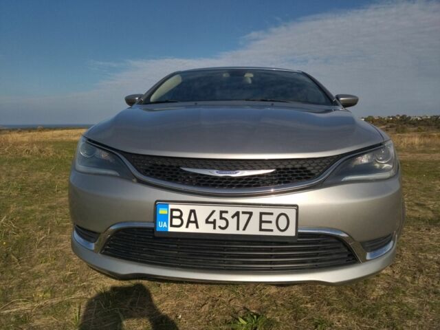 Сірий Крайслер 200, об'ємом двигуна 2.4 л та пробігом 186 тис. км за 10200 $, фото 3 на Automoto.ua