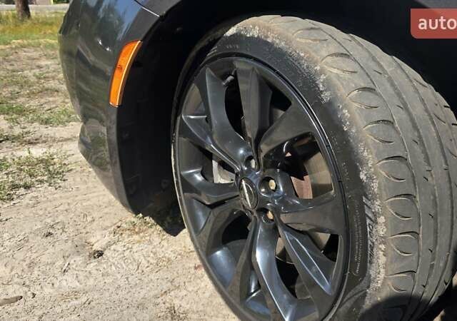 Серый Крайслер 200, объемом двигателя 2.4 л и пробегом 195 тыс. км за 10900 $, фото 9 на Automoto.ua