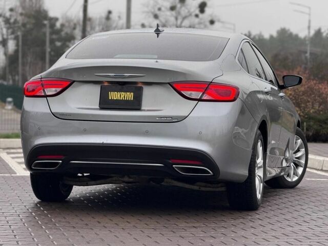 Сірий Крайслер 200, об'ємом двигуна 3.6 л та пробігом 184 тис. км за 12600 $, фото 12 на Automoto.ua