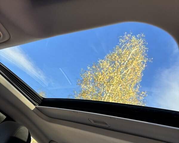 Серый Крайслер 200, объемом двигателя 2.36 л и пробегом 202 тыс. км за 8700 $, фото 16 на Automoto.ua