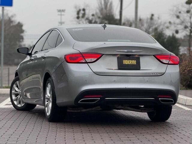 Сірий Крайслер 200, об'ємом двигуна 3.6 л та пробігом 184 тис. км за 12600 $, фото 11 на Automoto.ua