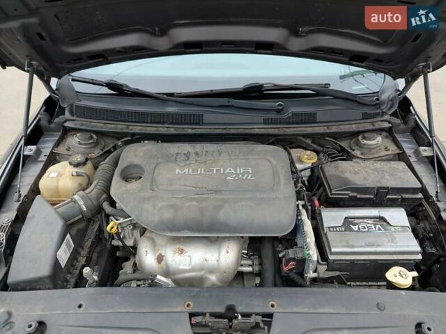 Серый Крайслер 200, объемом двигателя 2.4 л и пробегом 173 тыс. км за 10300 $, фото 18 на Automoto.ua