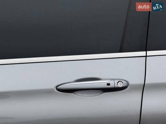 Сірий Крайслер 200, об'ємом двигуна 3.61 л та пробігом 184 тис. км за 12600 $, фото 15 на Automoto.ua